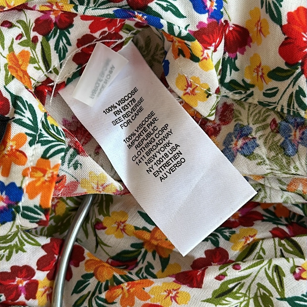New Tahari Floral Maxi Skirt. Size 4. - Picture 6 of 7